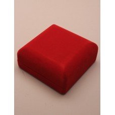 Square LARGE Velvet Hinged Red Flocked Gift Box.